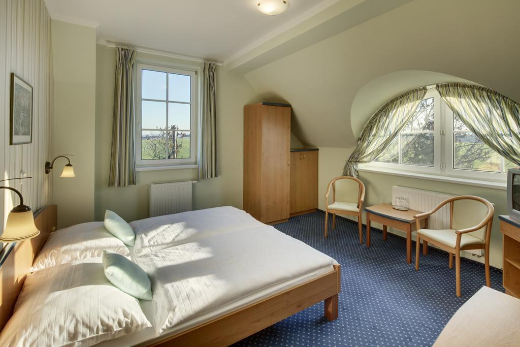 Hotel Kolonie Křivoklát Habitación foto